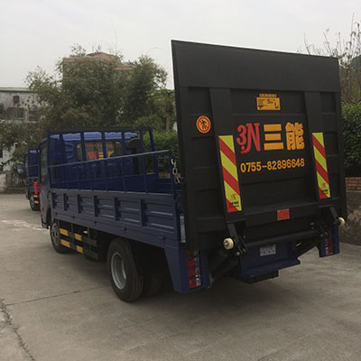 卡車升降尾板，提高運(yùn)輸效率與安全性的關(guān)鍵工具