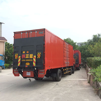 美國汽車尾板，創(chuàng)新設(shè)計與實用功能的完美結(jié)合