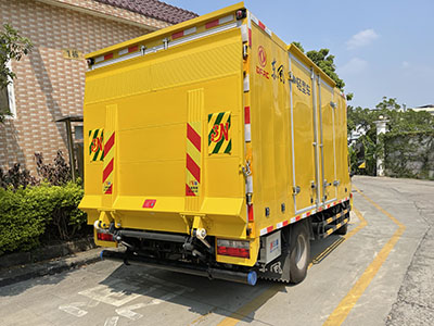 微型貨車尾板多少錢？影響價(jià)格的三大因素解析